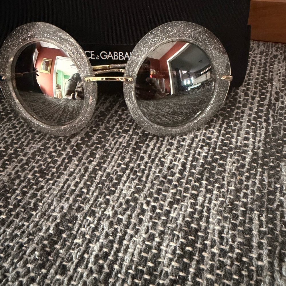 DOLCE & GABBANA